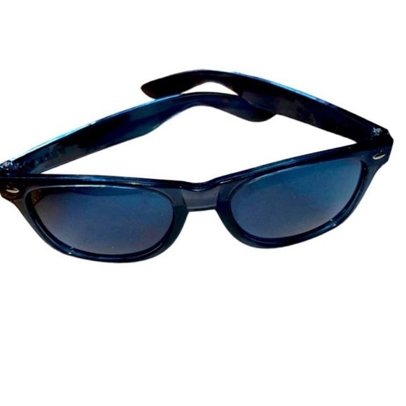 UVA & UVB Protection - Classic Sunglasses by: Tilly’s - Picture 1 of 11